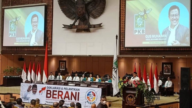 Ketum PKB Muhaimin Iskandar deklarasi dan kukuhkan pengurus Badan Persaudaraan Antariman (Berani) periode 2022-2026. Foto: Annisa Thahira/kumparan