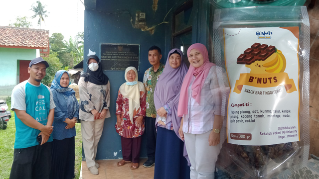 Dosen Pulang Kampung IPB University Berikan Solusi Bagi UKM Terdampak Pandemi di Subang