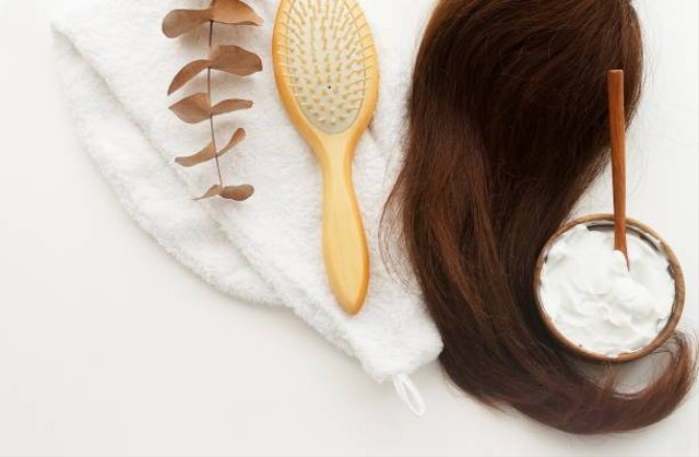 Ilustrasi scalp treatment adalah (Sumber: Pexels)