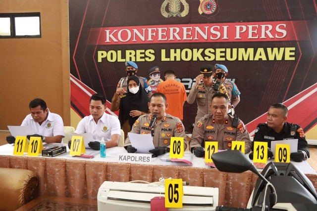 Polres Lhokseumawe mengungkap kasus penipuan dan penggelapan dengan modus investasi kelapa sawit. Foto: Dok. Polres Lhokseumawe 