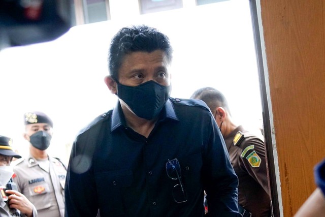 Terdakwa pembunuhan berencana Brigadir Yosua, Ferdy Sambo, usai menjalani sidang di ruang sidang Pengadilan Negeri Jakarta Selatan, Selasa (1/11/2022). Foto: Jamal Ramadhan/kumparan