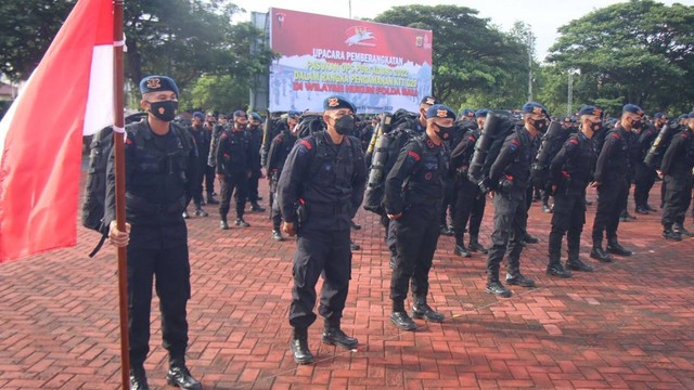 Sebanyak 210 personel Satuan Brimob Polda Aceh diberangkatkan untuk melaksanakan tugas BKO 'Operasi Puri Agung 2022' dalam rangka pengamanan KTT G20 di Bali. Foto: Polda Aceh