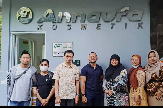 FK Unisma bersama CV Naturonal Creatama. foto/dok