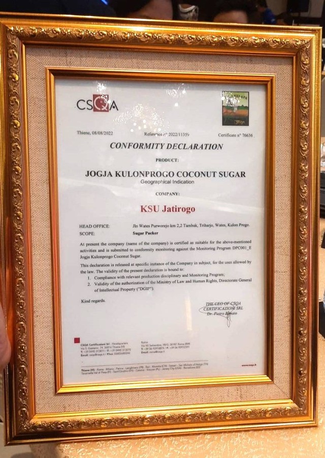 Piagam sertifikasi CSQA untuk inovasi indikasi geografis gula semut Kulon Progo (Foto: dok. Kemenkumham DIY)