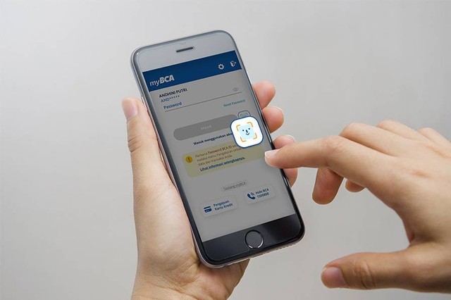 Kelebihan fitur biometrik yang kini disematkan di aplikasi myBCA versi mobile. Foto: BCA
