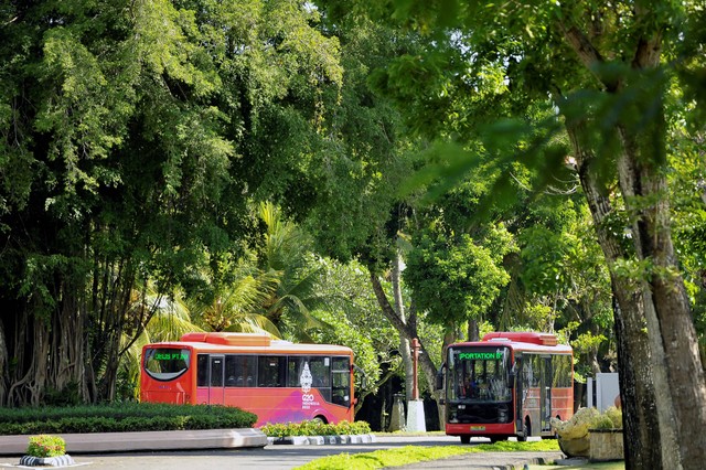 Bus listrik untuk transportasi G20 diuji coba di kawasan ITDC Nusa Dua, Badung, Bali, Rabu (2/11/2022). Foto: Nyoman Hendra Wibowo/Antara Foto
