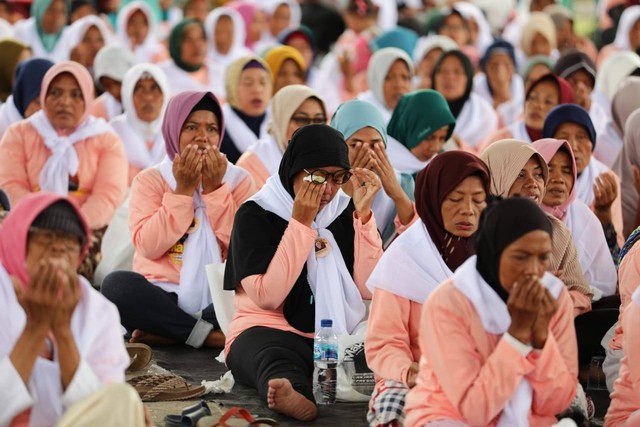 Mak Ganjar Majalengka gelar dzikir dan doa bersama untuk negeri di Desa Cidenok, Kabupaten Majalengka, Jawa Bara. Foto: Dok. Istimewa