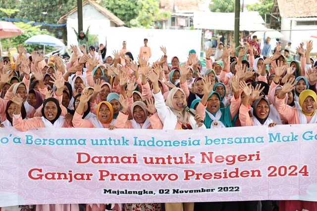 Emak-emak dari Majalengka, Jawa Barat yang antusias terhadap sosok Ganjar dalam pemilu Presiden 2024. Foto: Dok. Istimewa