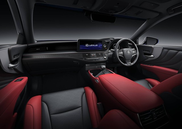 Interior Lexus LS 500H Sport varian hybrid. Foto: dok. Lexus Indonesia