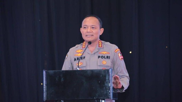 Kabaharkam Komjen Arief Sulistyanto memberikan pengarahan soal Crime Scientific Investigation.  Foto: Dok. Istimewa