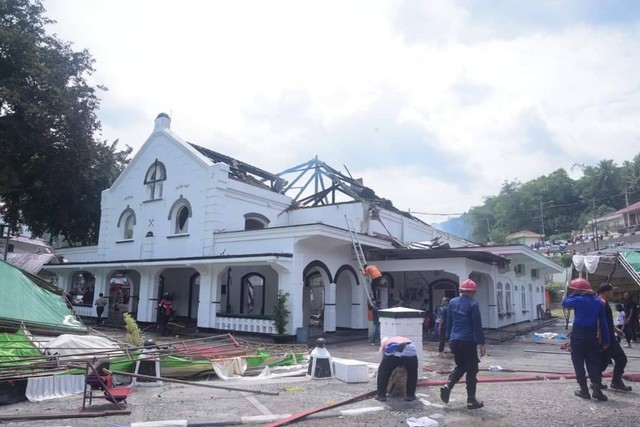 Gedung Pusat Kebudayaan Sawahlunto terbakar sekitar Kamis pagi, (3/11/2022). Dokumentasi: Humas Pemkab Sawahlunto