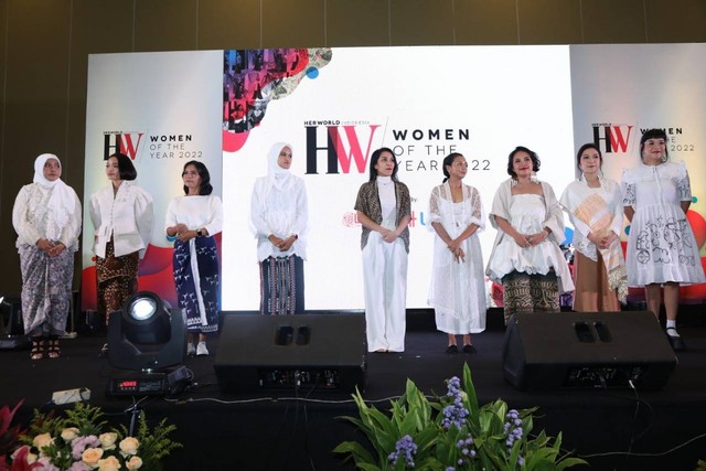 10 Perempuan Terima Apresiasi Women of The Year, Ada Yura Yunita & Kamila Andini. Foto: Dok. MRA Media