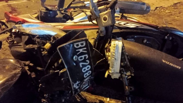 Kondisi sepeda motor 2 kendaraan pria yang tewas kecelakaan di Deli Serdang. Foto: Polresta Deli Setdang