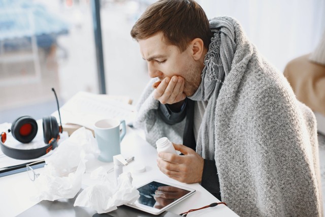 Muntah darah adalah kondisi darurat medis yang memerlukan penanganan dengan cepat. Foto: Pexels.com