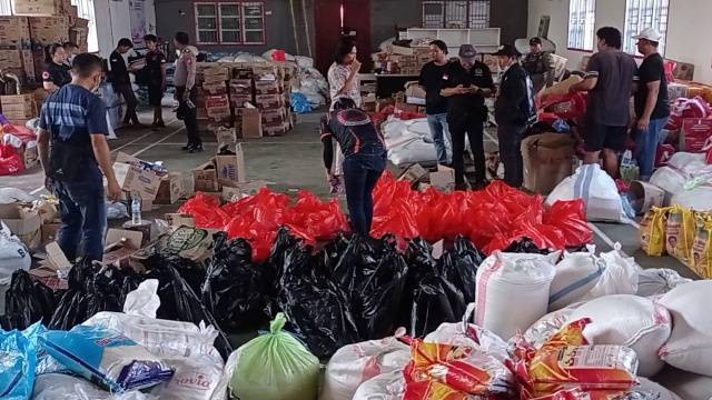 Bantuan yang belum disalurkan BPBD Minahasa Selatan 