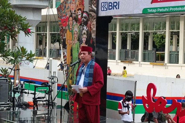 Kepala BNPT Komjen Pol Boy Rafli Amar saat sambutan Kegiatan Parade Budaya Nusantara di Gedung Sarinah, Jakarta, Minggu (6/11).  Foto: Zamachsyari/kumparan