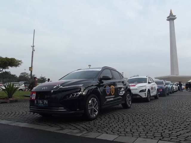 Hyundai Kona EV di acara Touring Kendaraan Listrik Berbasis Baterai Jakarta Bali 2022 Foto: Rizki Fajar Novanto/kumparan