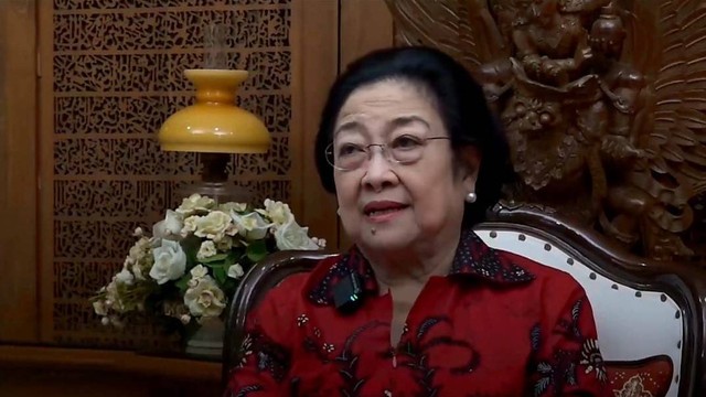 Megawati memberikan keterangan secara virtual di Gedung ANRI. Foto: PDIP