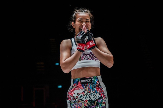Nat 'Wondergirl' Jaroonsak, atlet Muay Thai yang belum lama ini bertransisi ke MMA. Foto: ONE Championship