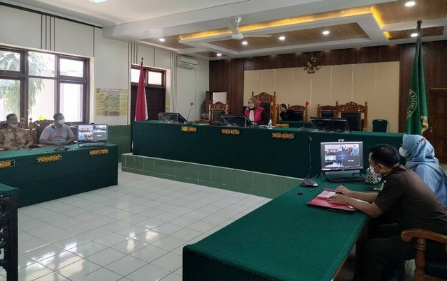 Pengadilan Negeri (PN) Tegal Kelas IA menggelar sidang putusan  praperadilan yang dilayangkan sejumlah aktivis antikorupsi di Kota Tegal. #publisherstory #panturapost