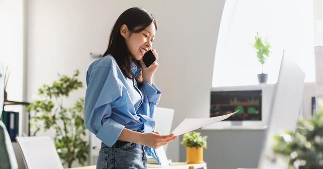 Ilustrasi menerima panggilan palsu dari fraudster. Foto: Shutterstock
