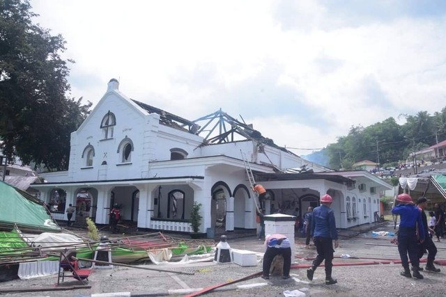 Kondisi Gedung Pusat Kebudayaan Sawahlunto pasca kebakaran. Dokumentasi: Humas Pemkab Sawahluno