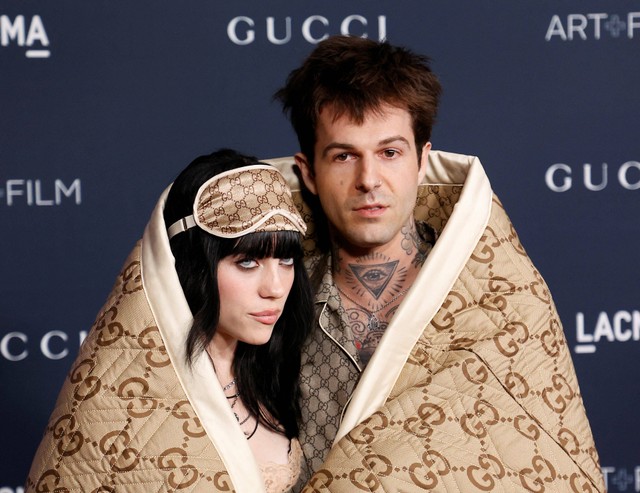 Billie Eilish dan Jesse Rutherford menghadiri Gala Seni+Film LACMA Tahunan ke-11 di Los Angeles County Museum of Art di Los Angeles, California, pada Sabtu (5/11/2022). Foto: Michael Tran / AFP