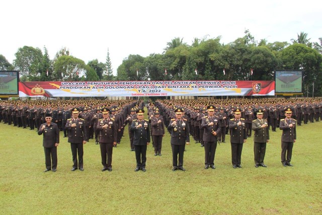 Perintah Kapolri: 5 Polisi Terima Suap Penerimaan Bintara Dipecat Atau ...