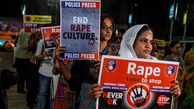 Di India, kasus perkosaan kerap menjadi tajuk berita.