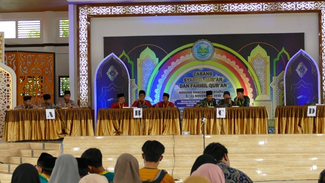 Kafilah Sekadau cabang fahmil Quran putra (grup A) saat pertandingan di MTQ Kalbar. Foto: Dok. Diskominfo Sekadau