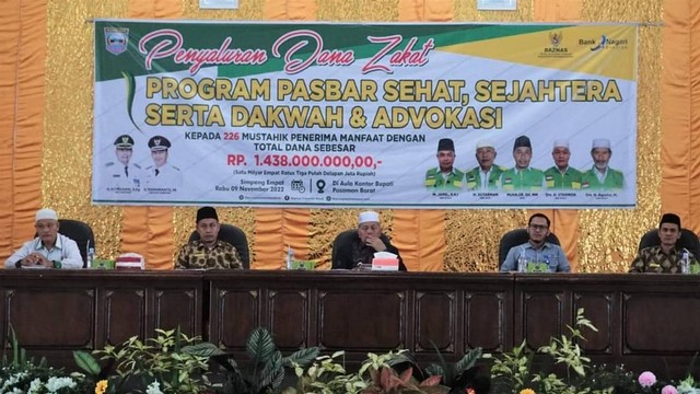 Penyaluran dana zakat di Pasaman Barat, Rabu (9/11/2022). Dokumentasi: Humas Pemkab Pasaman Barat