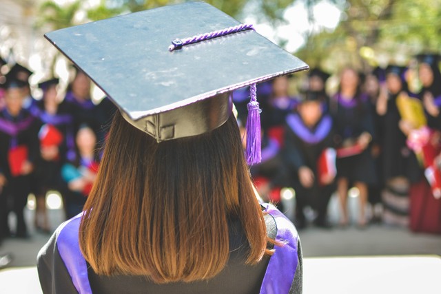 Ucapan Graduation Bahasa Inggris dan Artinya, Foto Hanya Ilustrasi: Unsplash/MD Duran