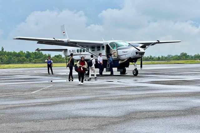 Pesawat Cessna 208 Grand Caravan milik Susi Air, Rabu (9/11/2022) | Foto: Roza Hariqo/Lampung Geh