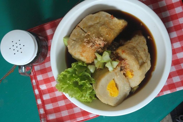 Ilustrasi Pempek Mie. Foto: Shutterstock