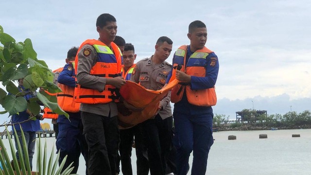 Polisi Aceh Barat latihan SAR. Foto: Siti/aisyah