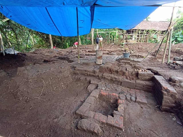 Pemukiman Kuno Diperkirakan Abad 14 Ditemukan di Bantaran Sungai Brantas Blitar (83893)