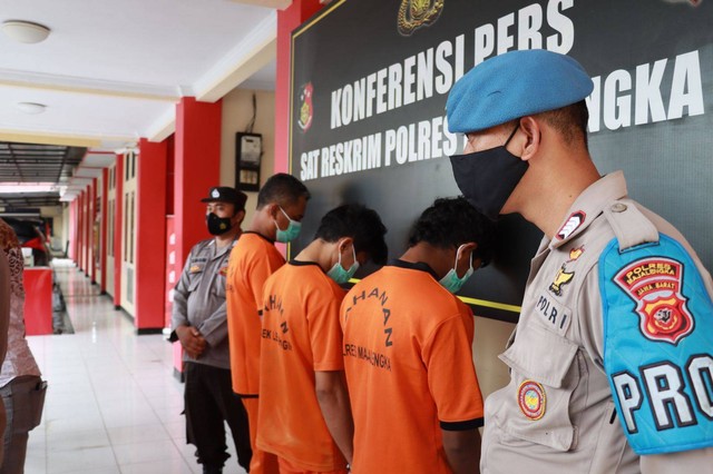 Polres Majalengka berhasil menangkap tiga pelaku pencurian dengan kekerasan (Curas) di wilayah hukum Polres Majalengka. Foto: Istimewa