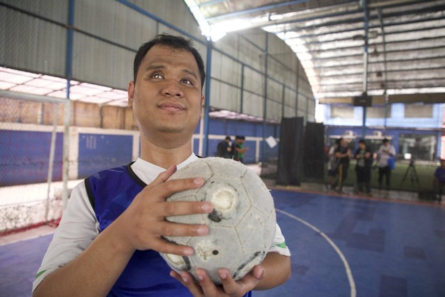 O﻿ki Kurnia, penyandang tunanetra yang menjadi pelopor tim Indonesian Blind Football