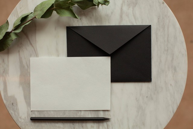 Ilustrasi contoh surat keterangan kerja, foto: Monstera/Pexels
