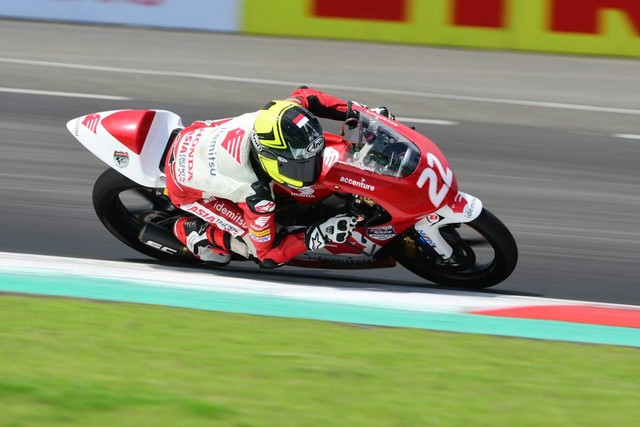Idemitsu Asia Talent Cup (IATC) 2022 yang digelar di Pertamina Mandalika International Street Circuit (Sirkuit Mandalika), Nusa Tenggara Barat, pada 12 November 2022. Foto: AHM
