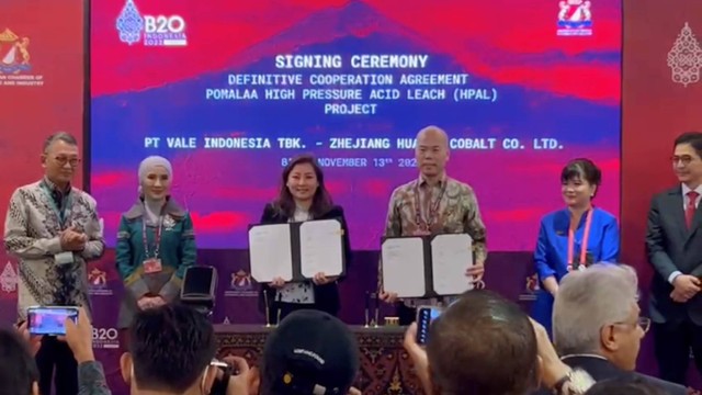 PT Vale Indonesia Tanda Tangani Perjanjian Definitif dengan Zhejiang Huayou Cobalt di Nusa Dua, Bali, Minggu (13/11/2022). Foto: kumparan