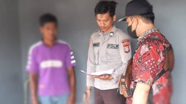 Penjual minuman keras (miras) jenis cap tikus di Sigi ditangkap. Foto: Istimewa