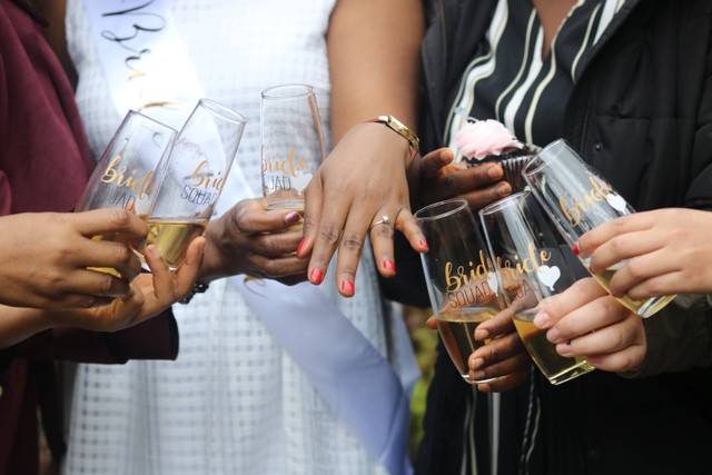 Ucapan Bridal Shower Lucu untuk Sahabat, Foto Unsplash/Elizabeth Wahab