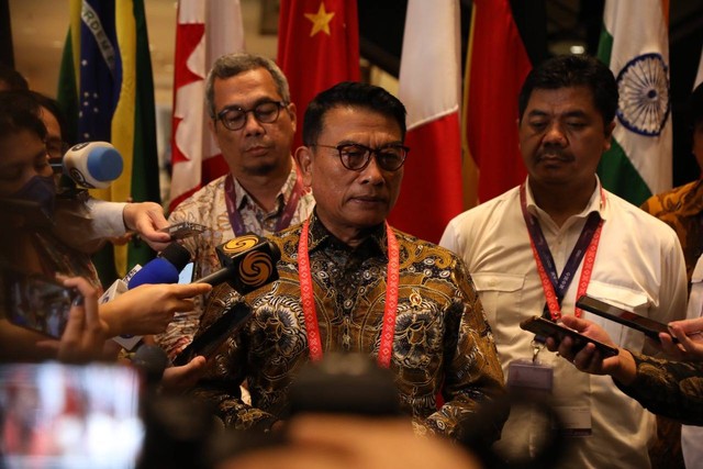 Kepala Staf Kepresidenan Moeldoko beri keterangan pers usai kunjungan Presiden Joko Widodo ke Media Center B20, Bali, Senin (14/11). Foto: Aditia Noviansyah/kumparan
