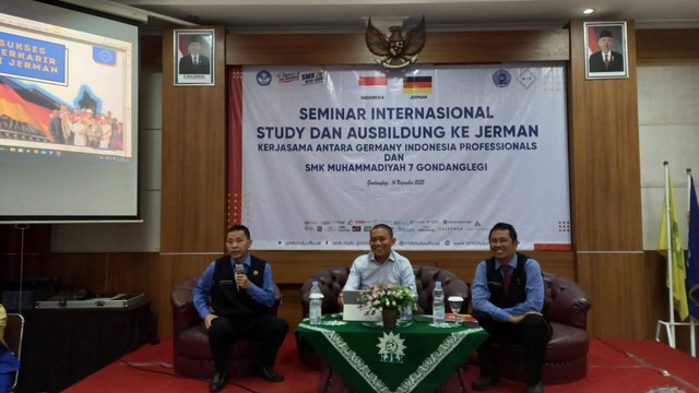 SMK Muhammadiyah 7 Gondanglegi Gelar Seminar Ausbidung ke Jerman