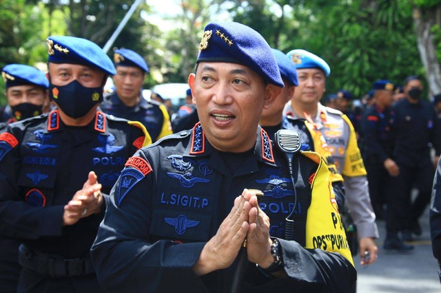 Kapolri Jenderal Listyo Sigit Prabowo menghadiri perayaan HUT ke-77 Brimob di Bali. Foto: Polri