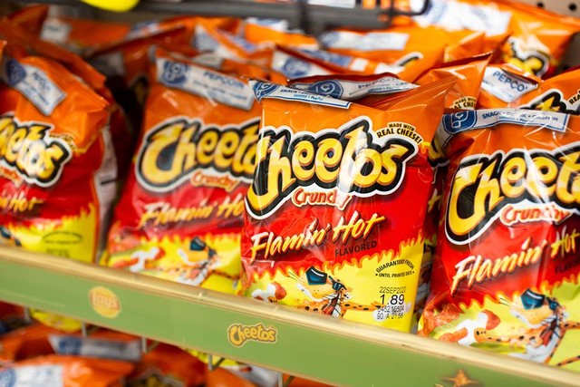 Ilustrasi Cheetos flamin hot. Foto: Shutter Stock