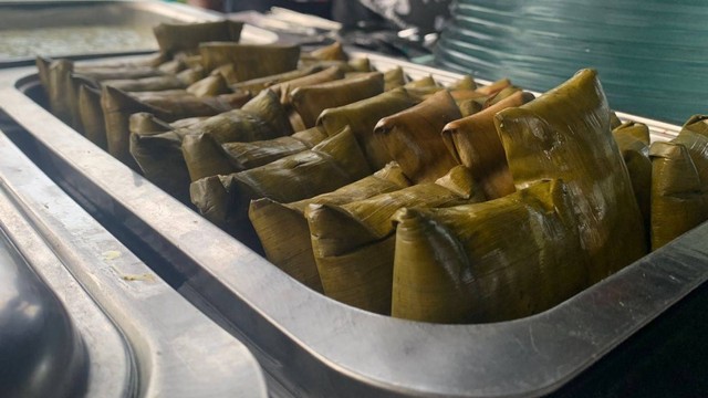 Burasa atau buras, makanan khas Palu. Foto: Istimewa