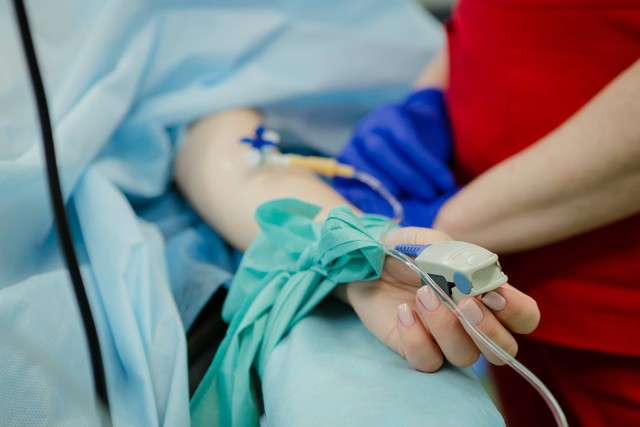 Ilustrasi pasien kanker kelenjar getah bening yang dirawat di rumah sakit. Foto: Unsplash