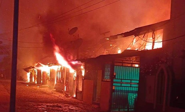 25 KK di Pulau Doom Kehilangan Tempat Tinggal Akibat Gedung Irian Bakti Terbakar, foto: Istimewa